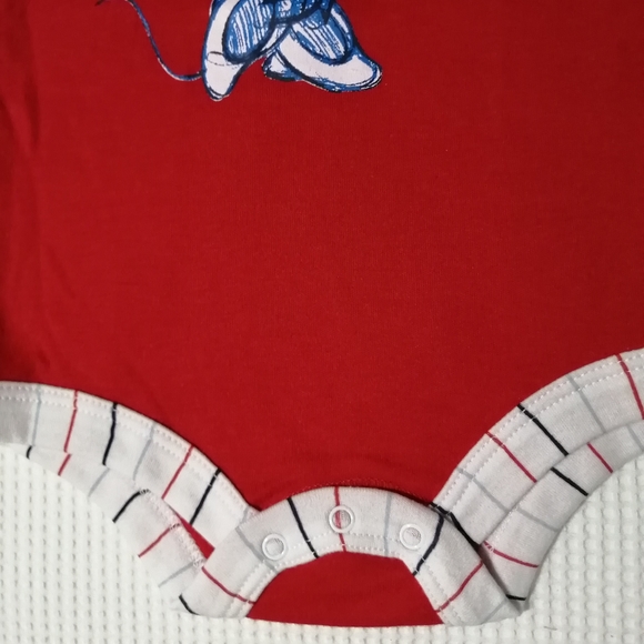 🔥SALE🔥 Disney Minnie Mouse Best Day Ever Onesie NWT Sizes 3-6M, 6-12M, 12-18M - Picture 2 of 6